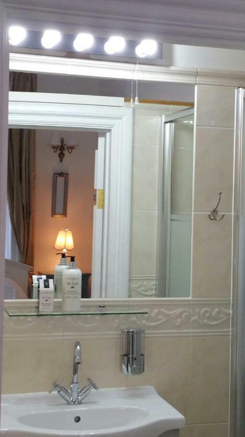 Madge House Ashbourne Apartment แอชบอร์น ภายนอก รูปภาพ